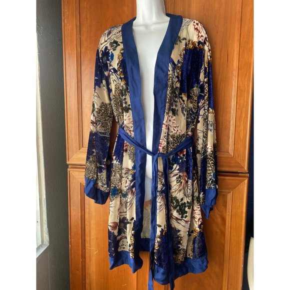 WILLOW & CLAY Blue Floral Velvet Burnout Kimono Style Duster Jacket S/M - Picture 1 of 10